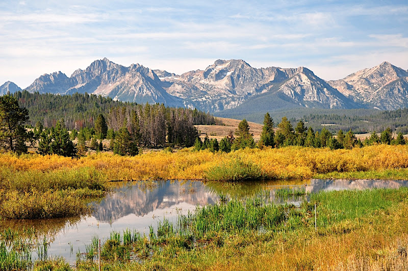 A Photography Addict's Showcase... Spectacular Sawtooth Mountain